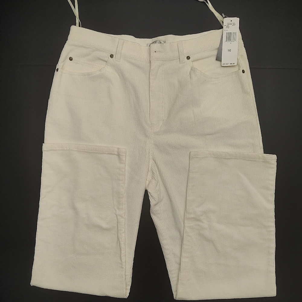 Womans Off-White Pants